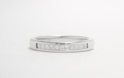 18ct. white gold 11 stone channel set princess cut diamond ring 0.25cts. Was £1,420 Final reduction £650